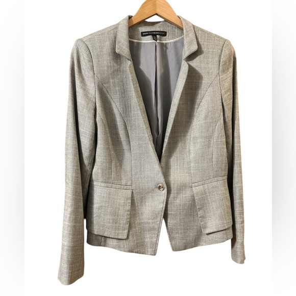 White House Black Market Jackets & Blazers - White Housee Black Market Gray & White lined Blazer size 10